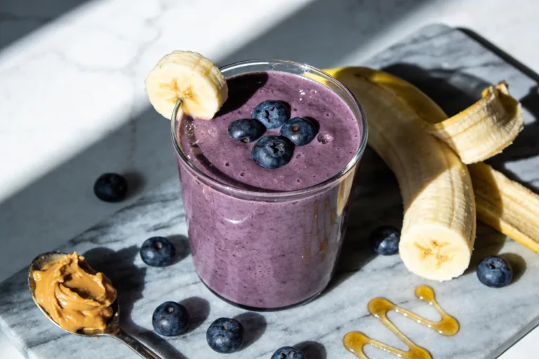 Blueberry Banana Breakfast Smoothie That Actually Slaps