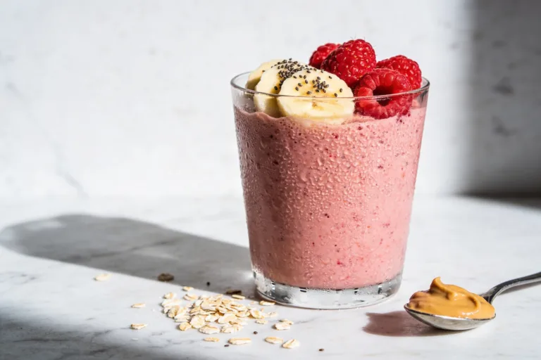 Raspberry Banana Breakfast Smoothie That Actually Slaps